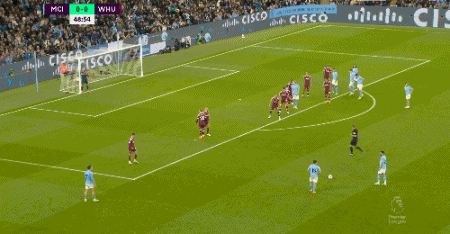 玉昆球迷在机场深情送别安德森，安德森的回应藏着太多不舍