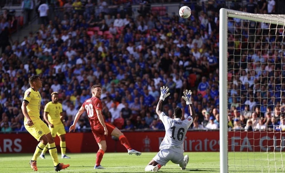 下半场爆发！约翰逊全场18中9，得到29分12板12助