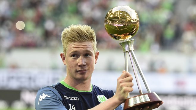 北青：足协将择期安排邵佳一上任发布会；国足恐最早明年初重组